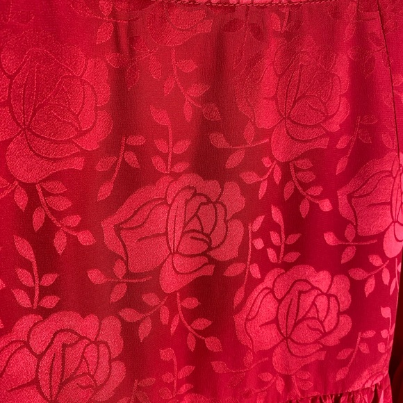 UNIQUE 100% SILK FLORAL PRINT PENCIL/ FLARED SKIRT VIBRANT RED SIZE 10 - Picture 9 of 10